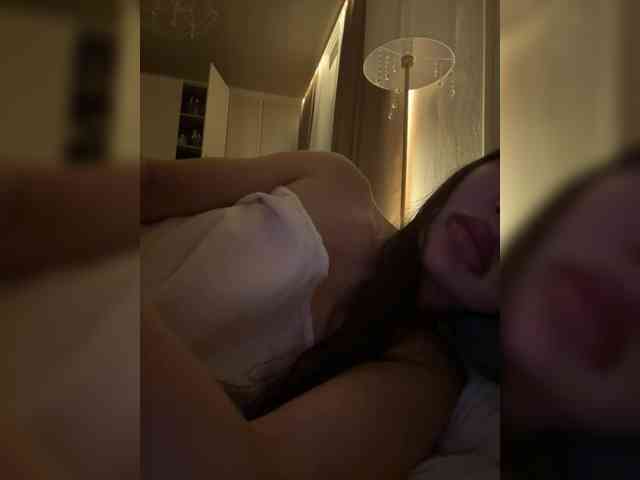 Ekaterina2221 webcam