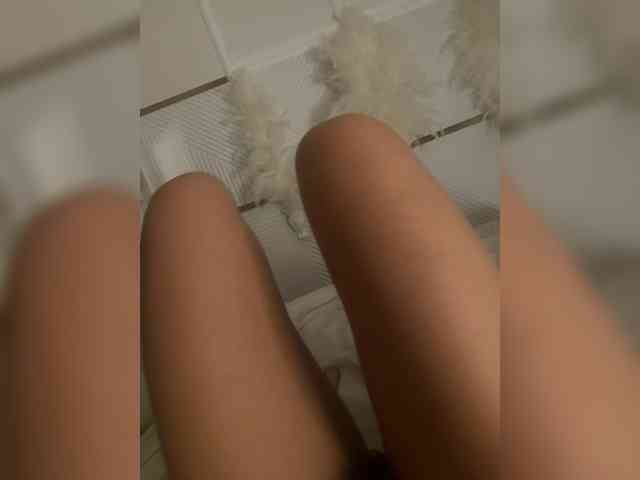 Ekaterina2221 webcam