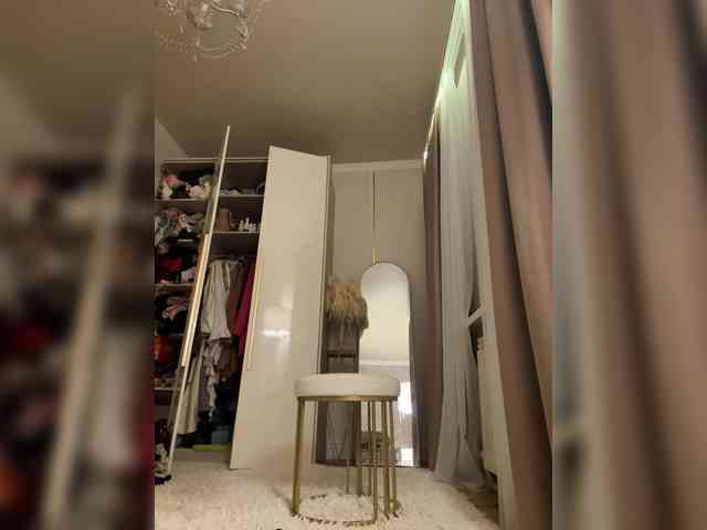 Ekaterina2221 webcam