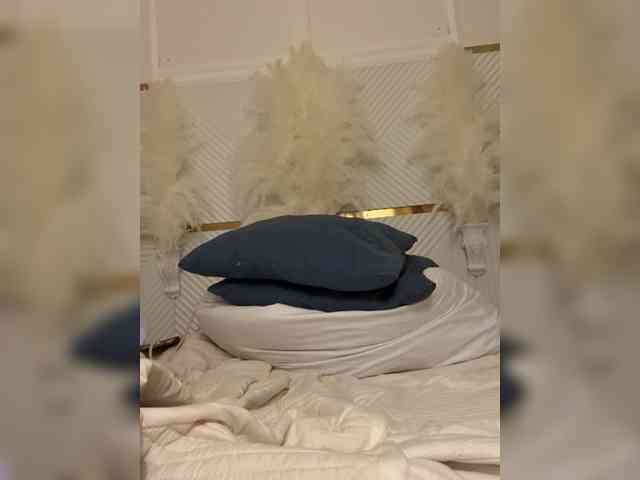 Ekaterina2221 webcam