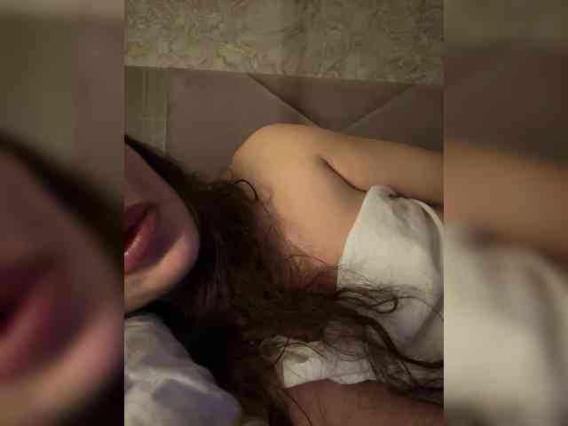 Ekaterina2221 webcam