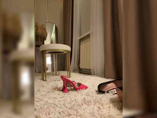 Ekaterina2221 webcam