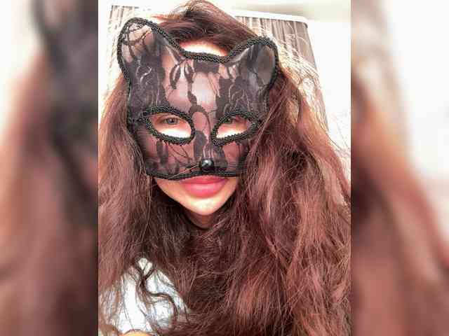 Ekaterina2221 webcam