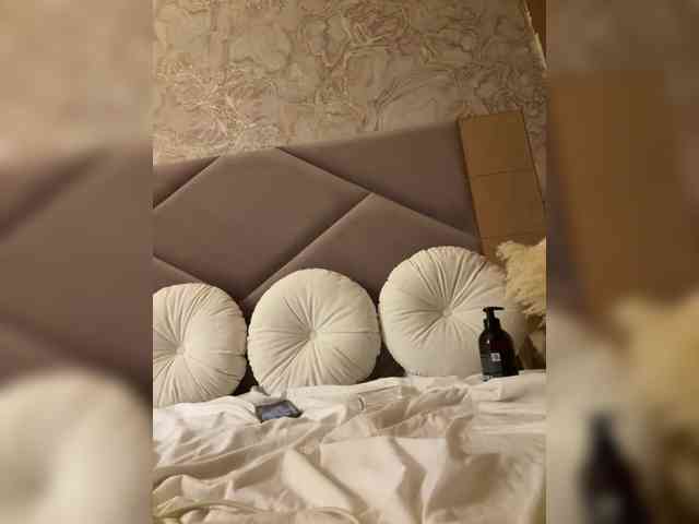 Ekaterina2221 webcam