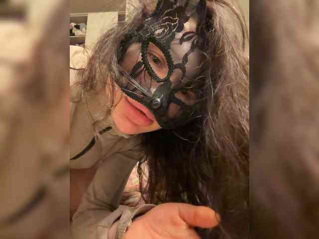 Ekaterina2221 webcam