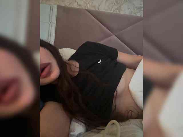 Ekaterina2221 webcam