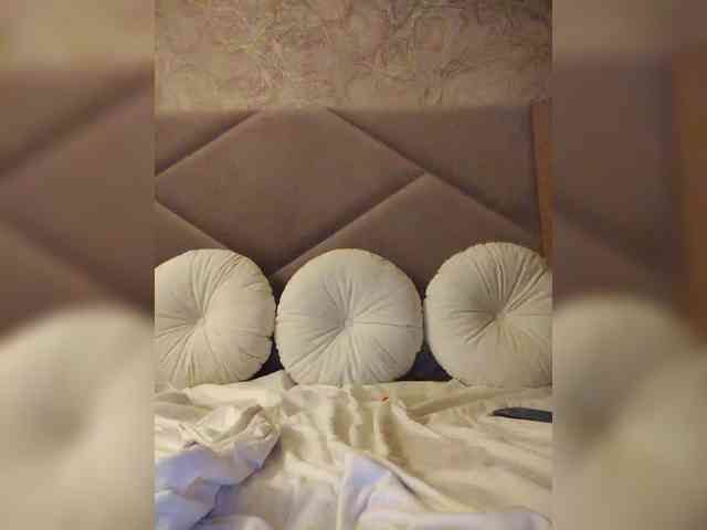 Ekaterina2221 webcam