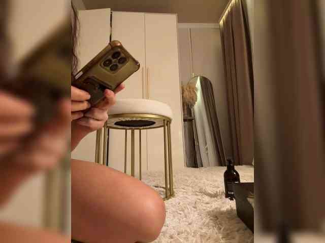 Ekaterina2221 webcam