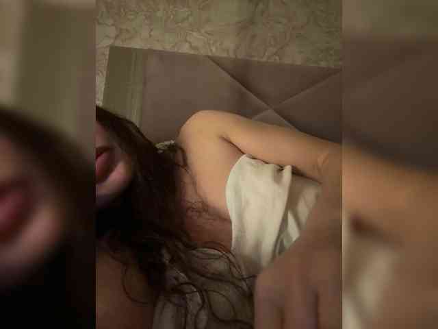 Ekaterina2221 webcam