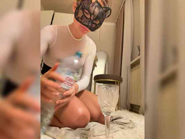 Ekaterina2221 webcam