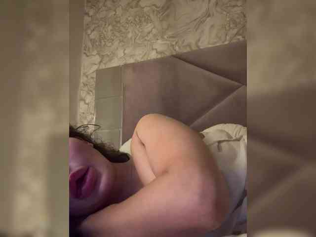 Ekaterina2221 webcam