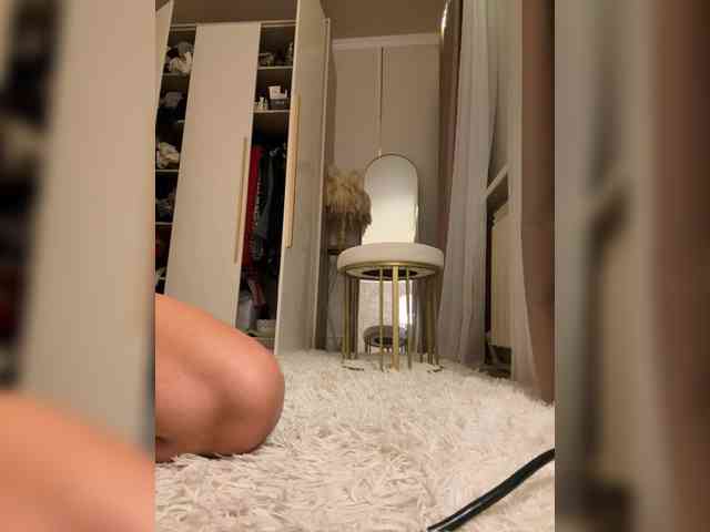 Ekaterina2221 webcam