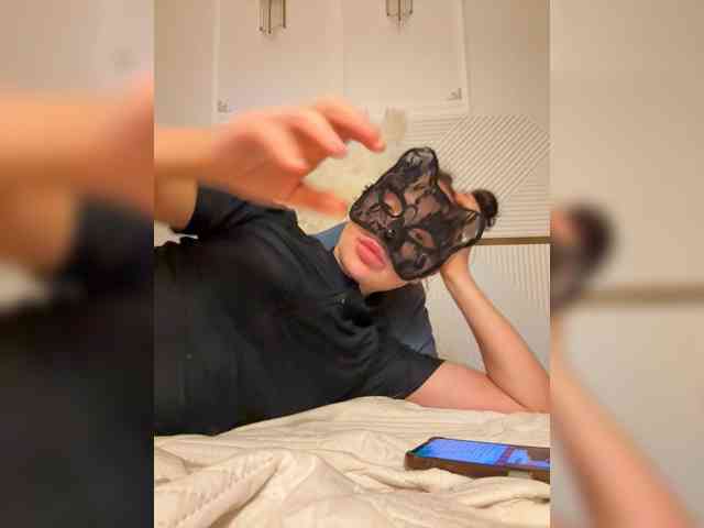 Ekaterina2221 webcam