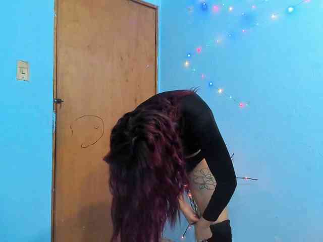 terryy-25 webcam