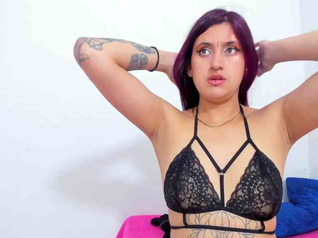 terryy-25 webcam