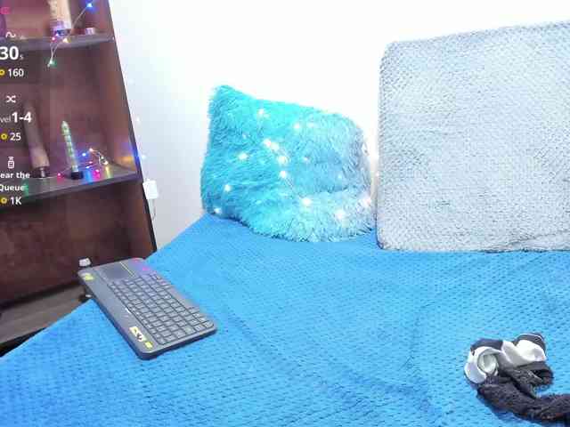 terryy-25 webcam