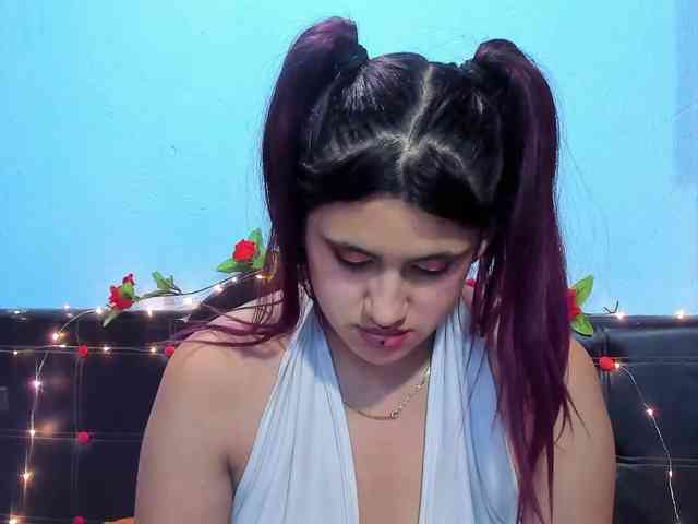 terryy-25 webcam