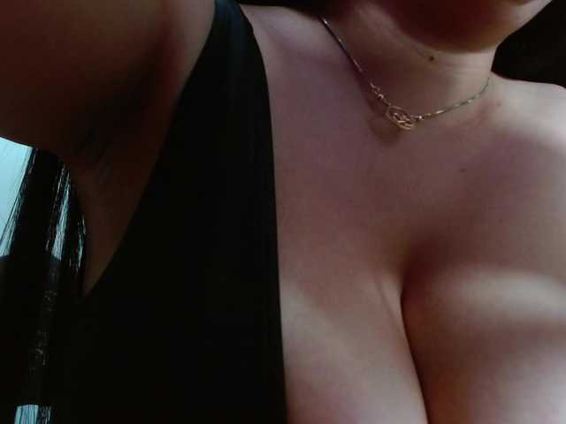 Natural-boobs's BongaCams show and profile