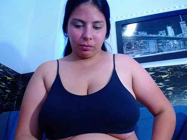 Natural-boobs webcam