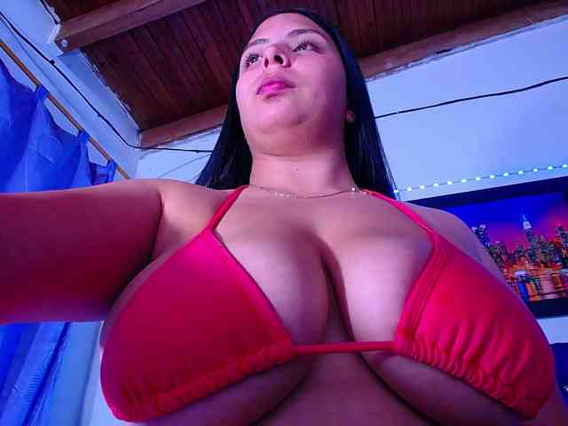 Natural-boobs webcam