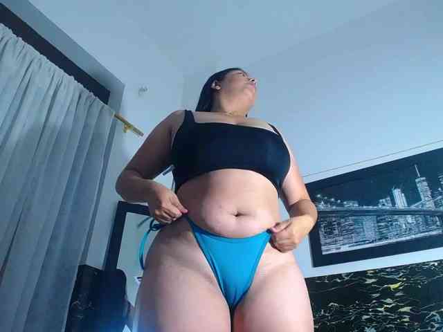 Natural-boobs webcam