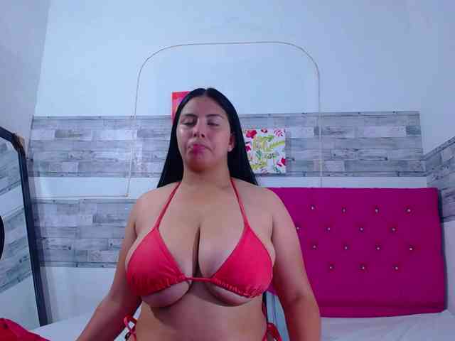 Natural-boobs webcam