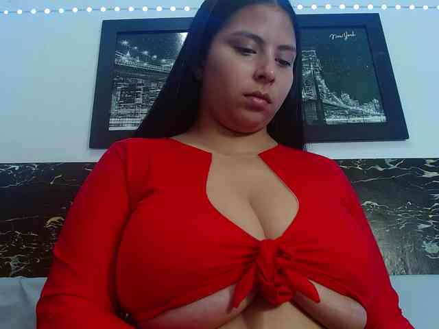 Natural-boobs webcam