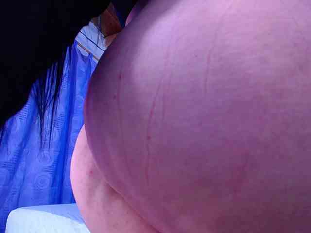 Natural-boobs webcam