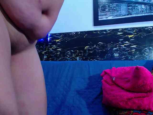 Natural-boobs webcam