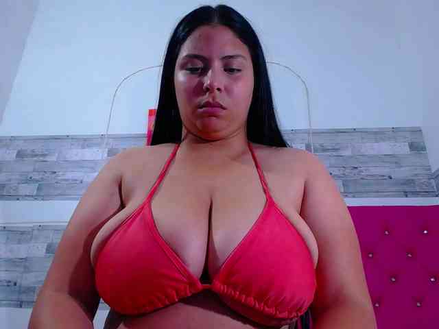 Natural-boobs webcam