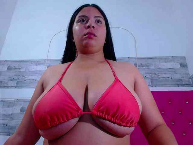 Natural-boobs webcam