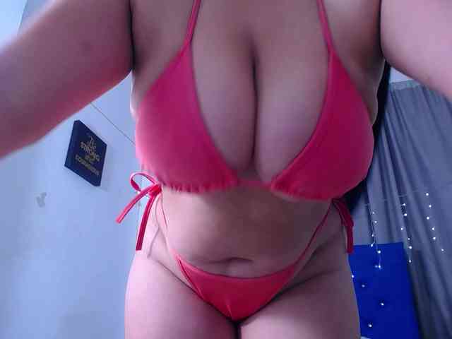 Natural-boobs webcam