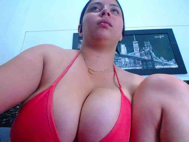 Natural-boobs webcam