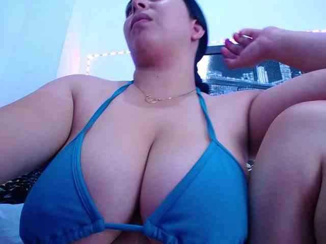 Natural-boobs Live Webcam on BongaCams