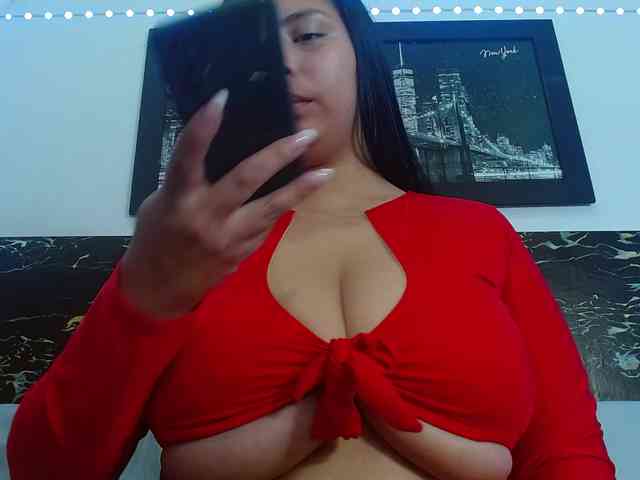 Natural-boobs webcam