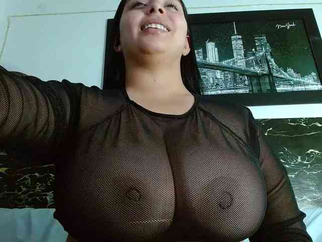 Natural-boobs webcam