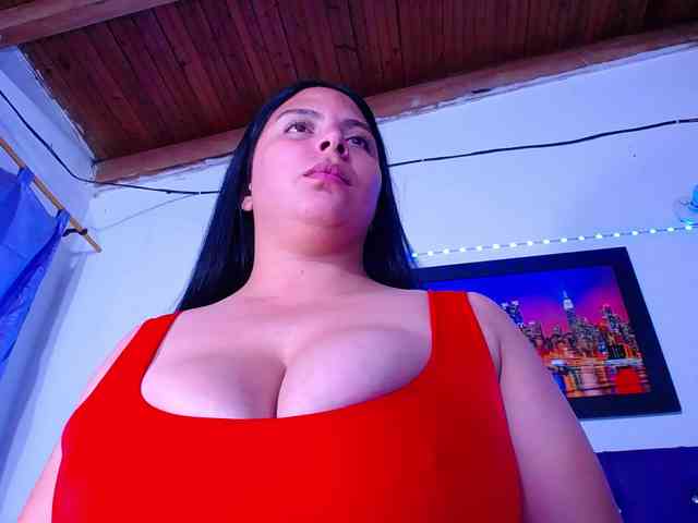 Natural-boobs webcam