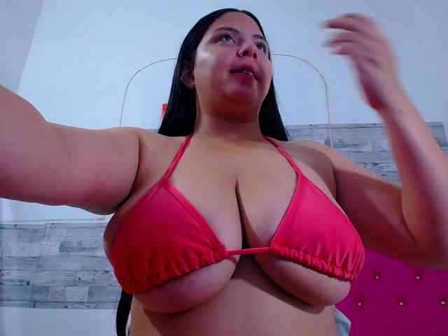 Natural-boobs webcam