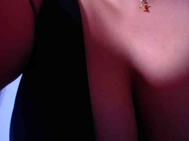 Natural-boobs webcam