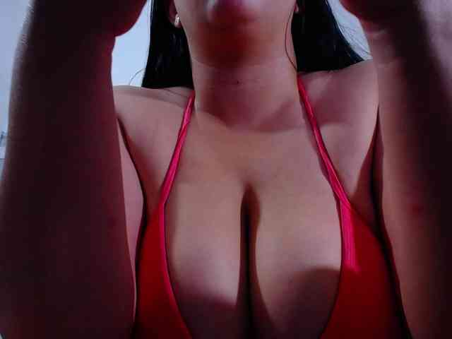 Natural-boobs webcam