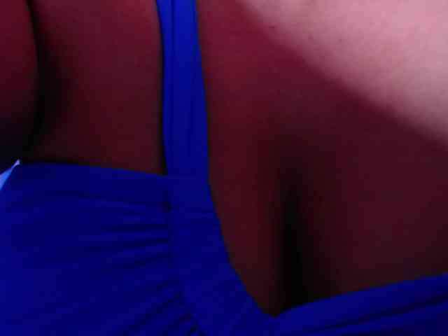 Natural-boobs webcam