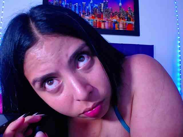 Natural-boobs webcam