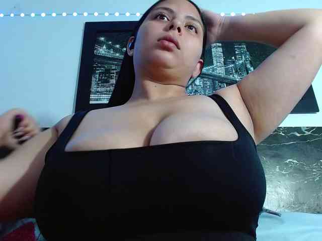 Natural-boobs webcam