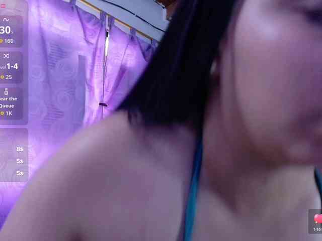 Natural-boobs webcam