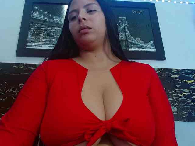 Natural-boobs webcam