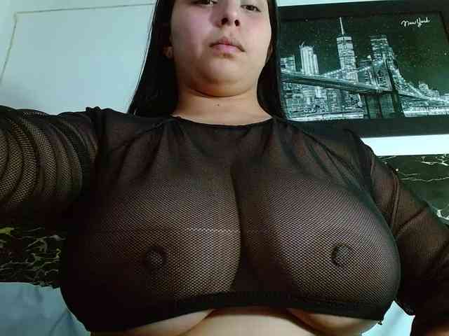 Natural-boobs webcam