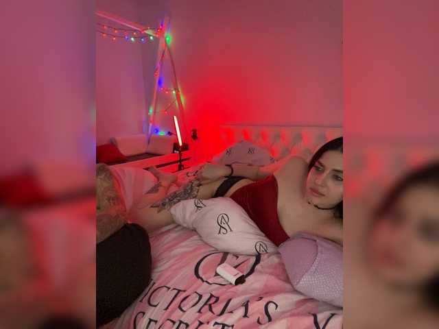 Manynia666 from BongaCams