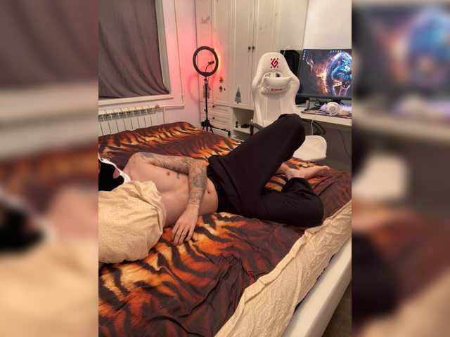 Manynia666's BongaCams show and profile