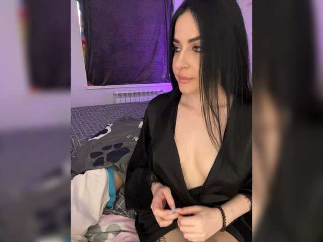 Manynia666's BongaCams show and profile