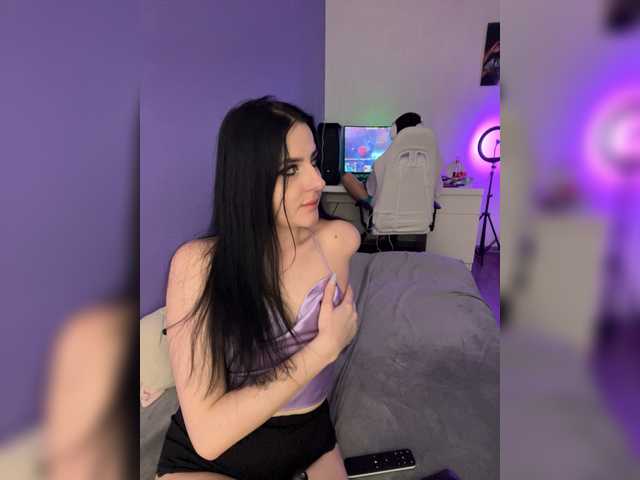 Manynia666's BongaCams show and profile
